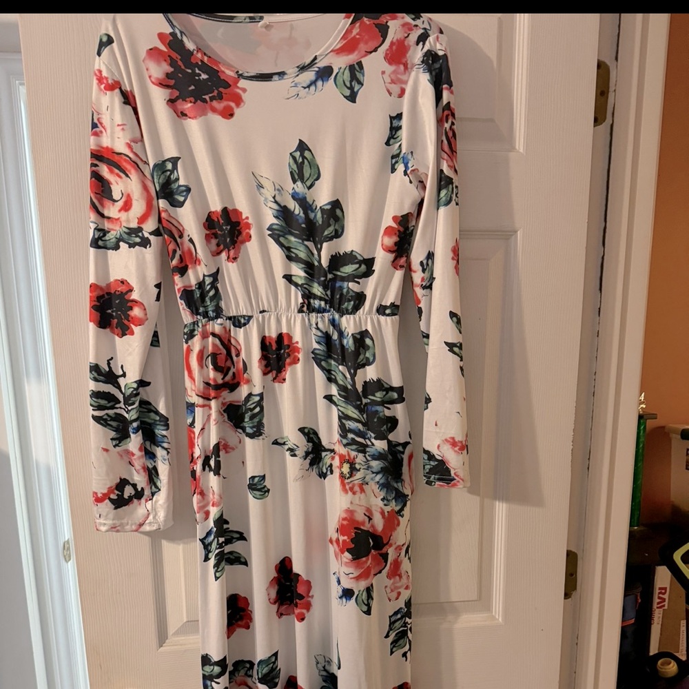 Long sleeve maxi dress women’s size L